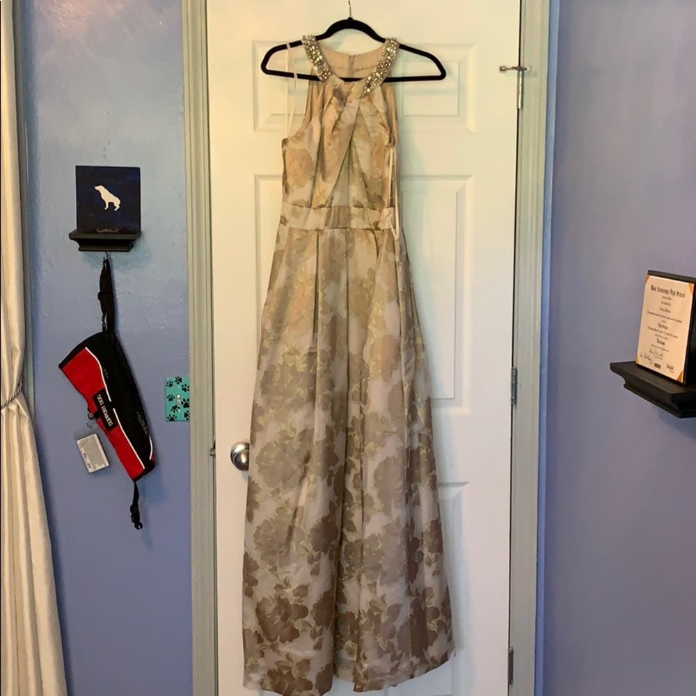Dress gold